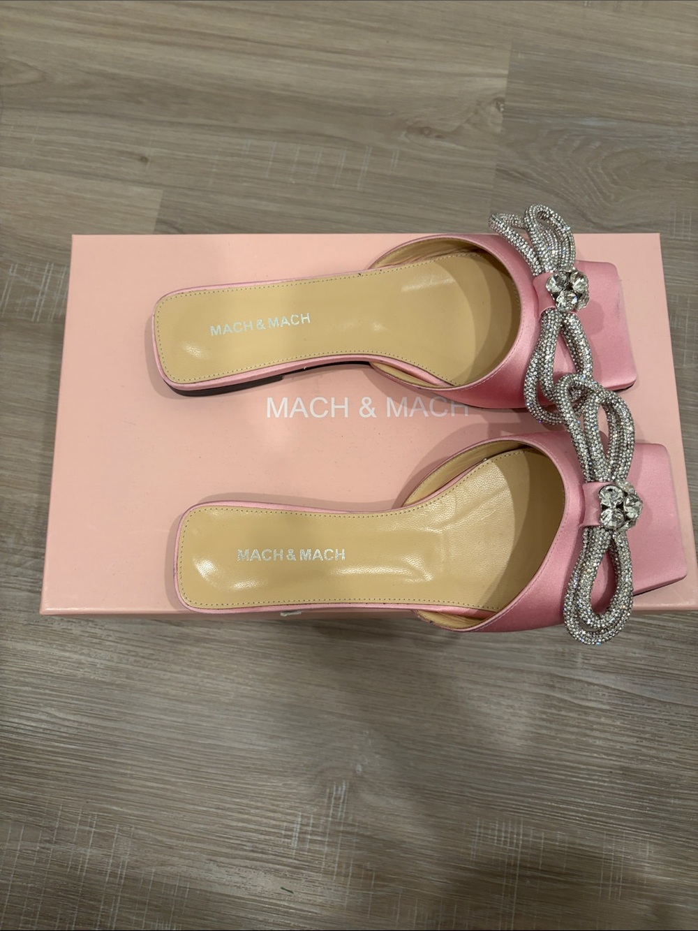 MACH & MACH Pink Satin Crystal-Knot Slide Mules